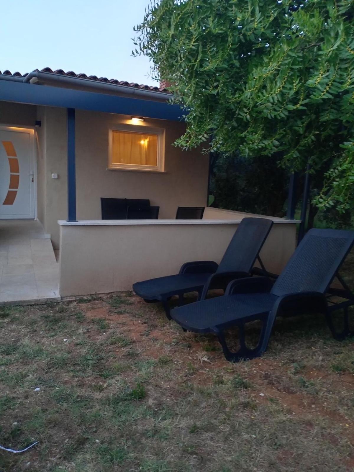 Villa House For Rent Ulika Valbandon Esterno foto